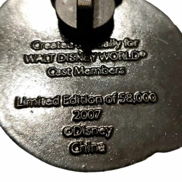 3 Exclusive Disney Authentic Pintrading Pins 2003, 2005, 2007 - Picture 6 of 8